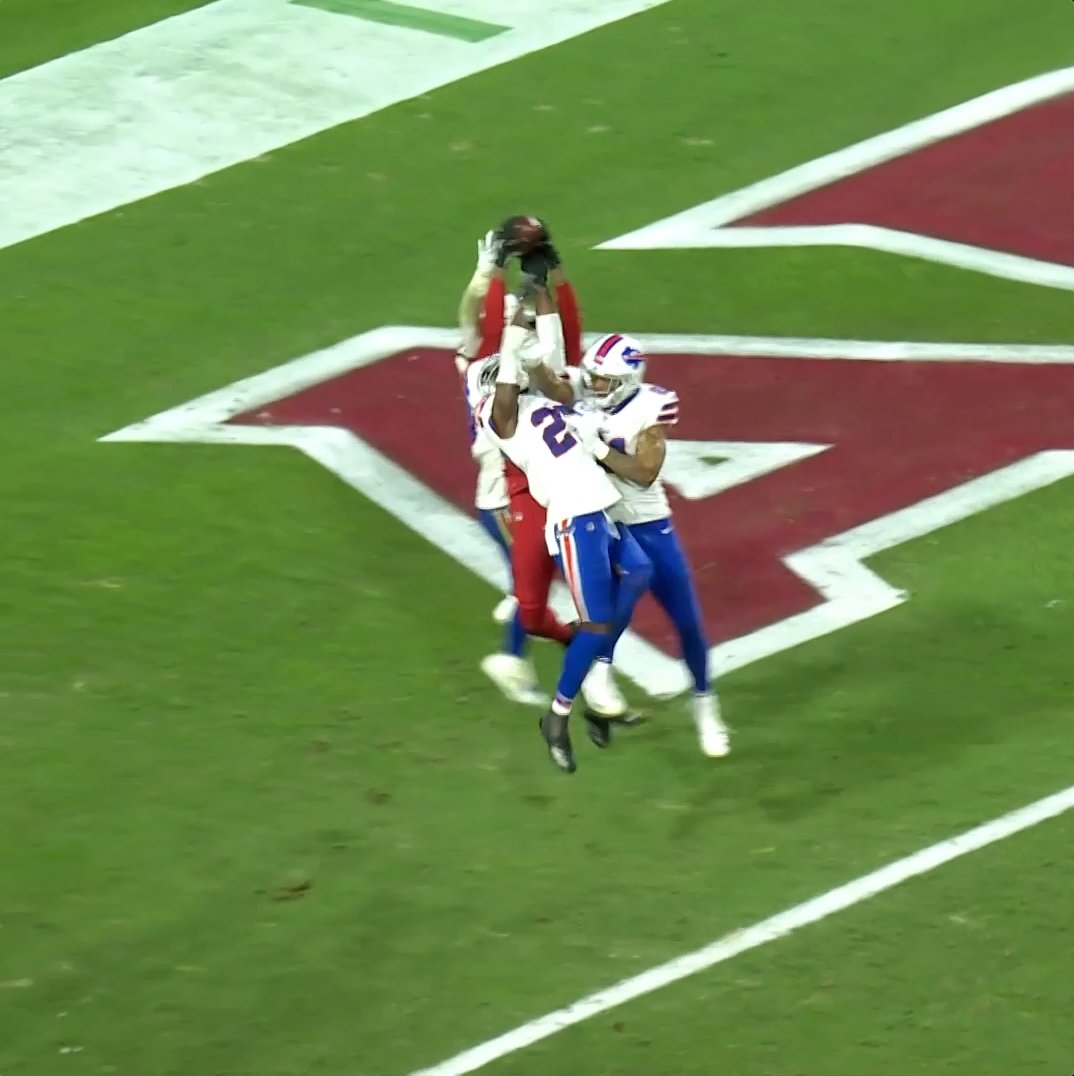 Last time the Arizona Cardinals &amp; Bills met: Hail Murray 🔥 📺: #AZvsBUF – Sunday 1pm ET on CBS/Paramount+ 📱: