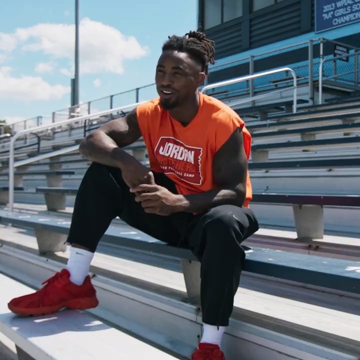 A vintage player in the modern era. Staff writer/reporter Brianna Dix sat down with jordan whitehead and his family in Western PA to detail how the hard-nosed city built his physical play style. Read the feature story ➡️