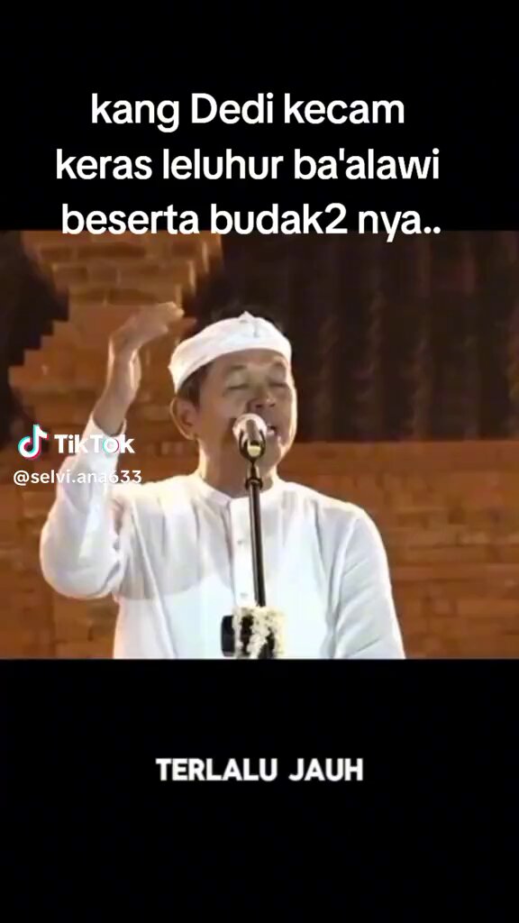 Masyarakat Jabar hati2 pada Cagub yg ini ya, ada bau2 rasis dalam orasinya 😴