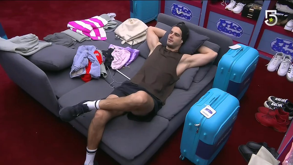 #AdriánMarcelo comienza a verse afectado por la situación con sus compañeros 😮😳 #LaCasaDeLosFamososMx, de lunes a viernes 10:00 p.m. por #El5, domingos, 8:30 p.m. por #LasEstrellas y 24/7 por #VIX 📺📱