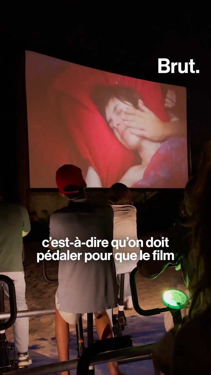 "On doit pédaler pour que le film soit diffusé, je trouvais ça marrant comme idée !" Vous avez déjà entendu parler du ciné-vélo ? On a testé ça avec Valérie Donzelli, actrice et réalisatrice mise à l'honneur par le Film Francophone à Angoulême.