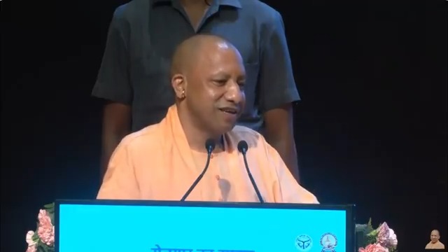 यह तभी कर पा रहे हैं, जब प्रदेश के पास पैसा है... 'भीख मांगकर दान नहीं दिया जाता है'...