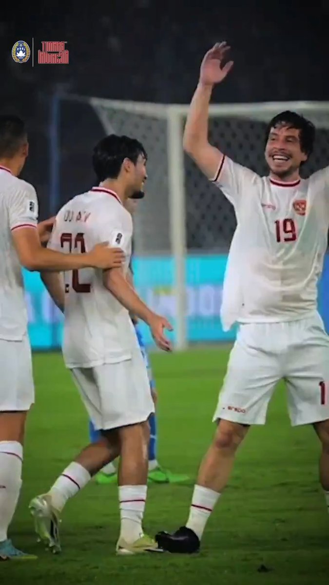 🇮🇩✊🇮🇩 #BersamaGaruda menuju pertandingan perdana Indonesia di FIFA 2026 Asian Qualifiers Round 3! 🦅 ‣ #GarudaMendunia ‣ #TimnasDay