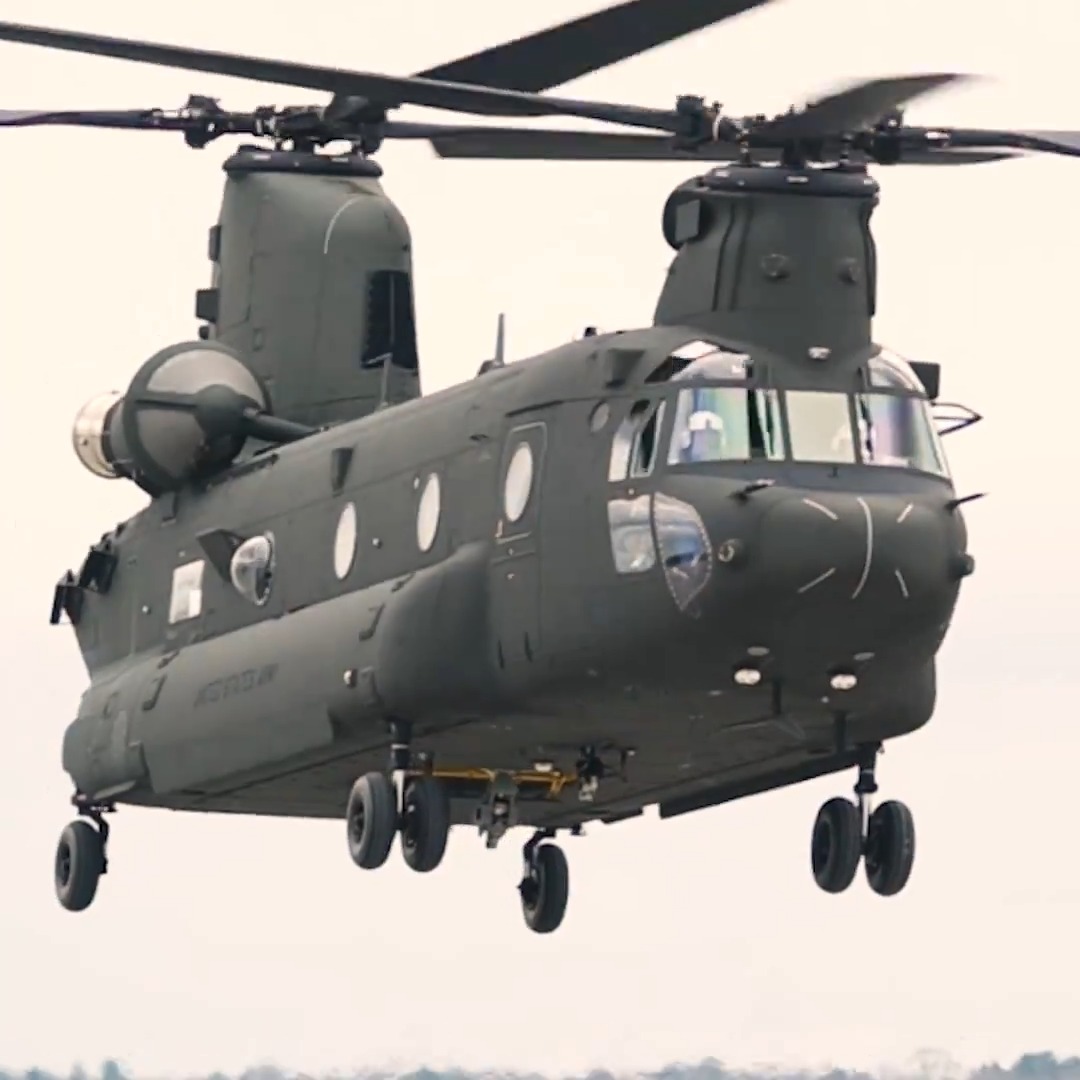 The Chinook is ready to work in tandem with Poland's fleet. Combining the CH-47 #Chinook's global reach with the strike capabilities of the recently acquired #AH64 Apache would provide a decisive mission advantage for the Polish Armed Forces. Release: #MSPO2024