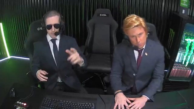 President Joe Buyround and President Donald T-Ramp somehow got on the casters desk 😳 stunna Hugo #ESLProLeague