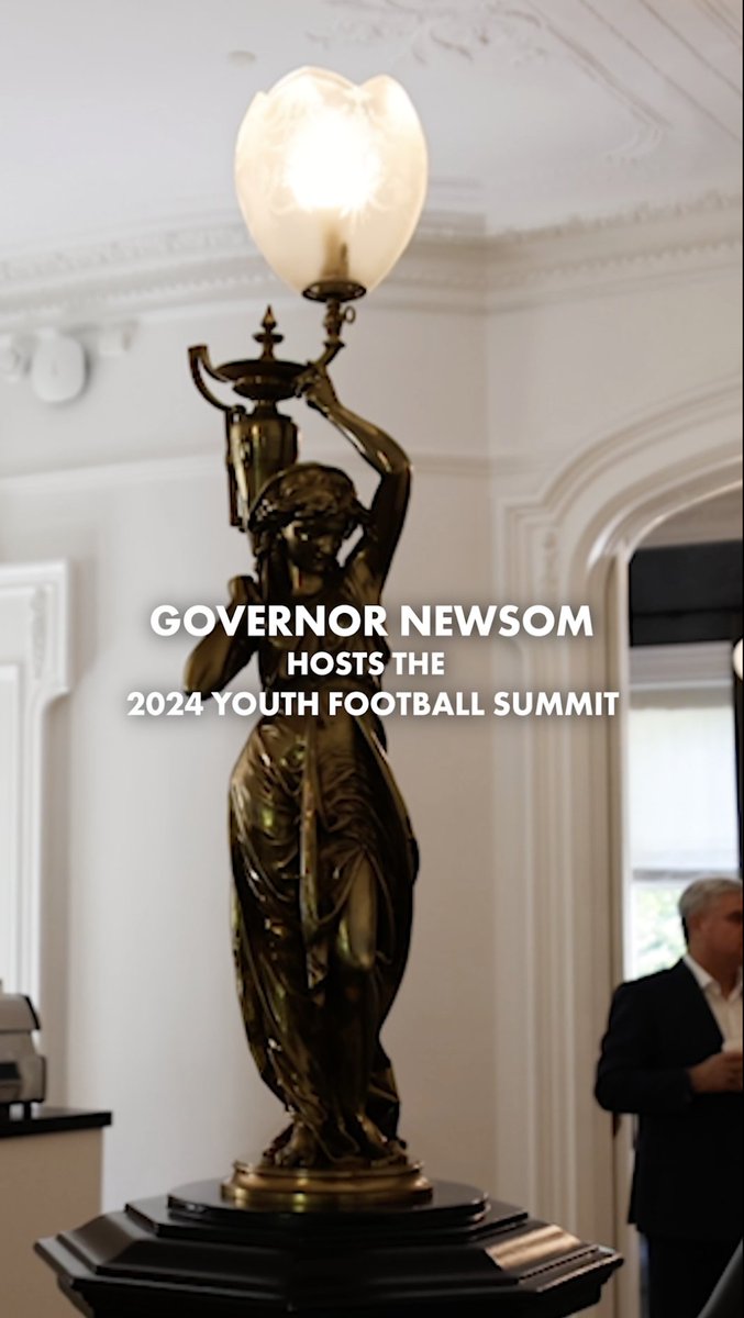 🏈 Safety and youth sports go hand-in-hand. Governor Gavin Newsom, CA Health & Human Services Sec. Dr. Ghaly, San Francisco 49ers Super Bowl Champion Ronnie Lott, the NFL, experts, and families huddled up to dig into the latest research and safety protocols for youth football.