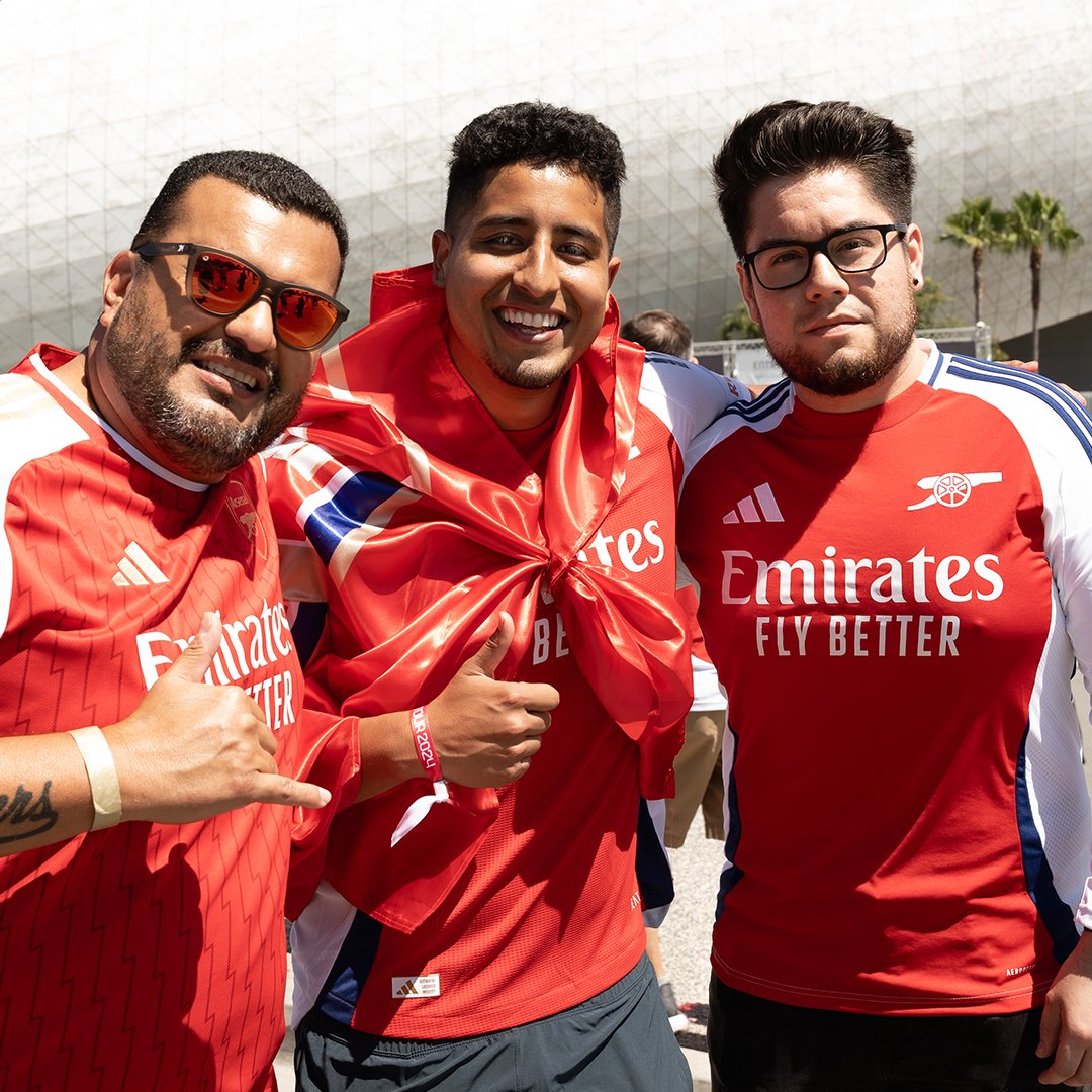 🌴 L.A. Gooners 🎤 Pre-match quizzes 🛍️ Top prizes Some lucky supporters were able to get their hands on the new away shirt courtesy of Visit Rwanda 🤝