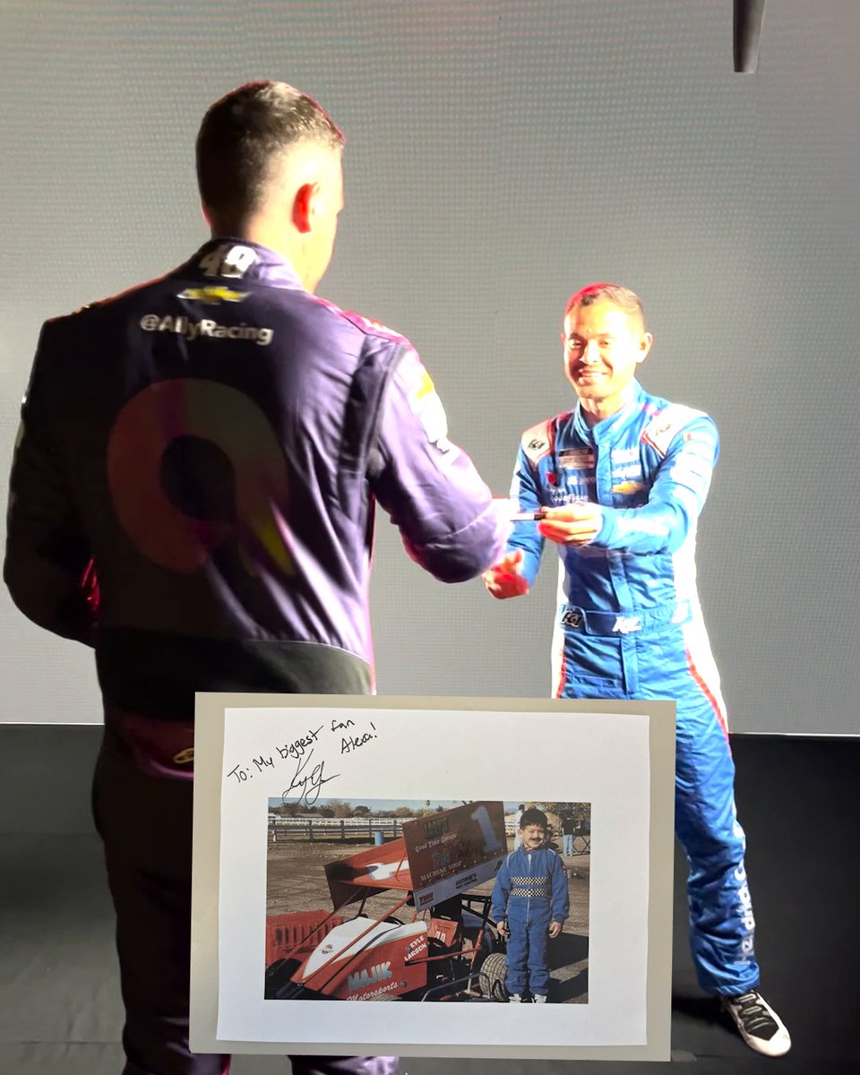 Biggest fan, meet favorite driver. 🤝 Alex Bowman | Kyle Larson