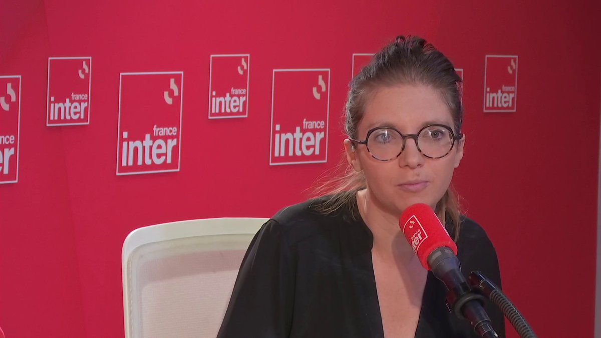 .Aurore Bergé : "On a le droit d'avoir des désaccords politiques avec Michel Barnier, mais il faut aussi regarder sa vie et son engagement politique, il n'y a jamais eu aucun compromis, aucune compromission avec l'extrême-droite." #le69Inter