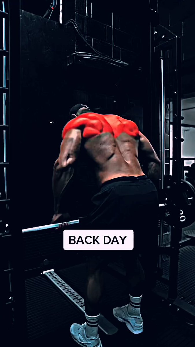 Your AGE to get your full Workout Guide 💪🏻