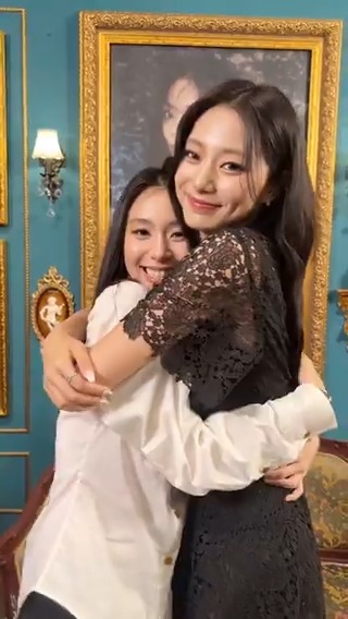 #RunAway with 챙쯔 🐯🦌 💙 Listen [abouTZU] 💙 #TWICE #트와이스 #TZUYU #쯔위 #abouTZU #CHAEYOUNG #채영