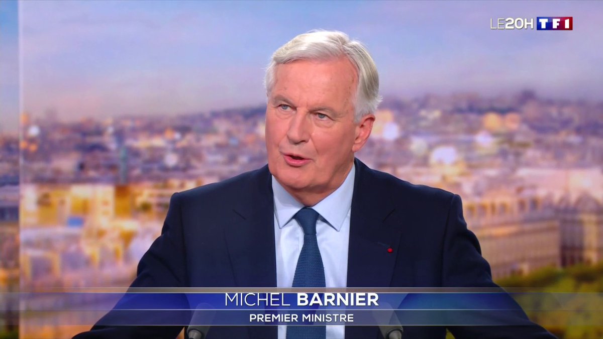 "On n'a peut-être pas assez travaillé collectivement (...) Je respecterai toutes les forces politiques (...) Il y a plein d'idées qui viennent des gens sur le terrain et il faut les écouter", Michel Barnier, Premier ministre