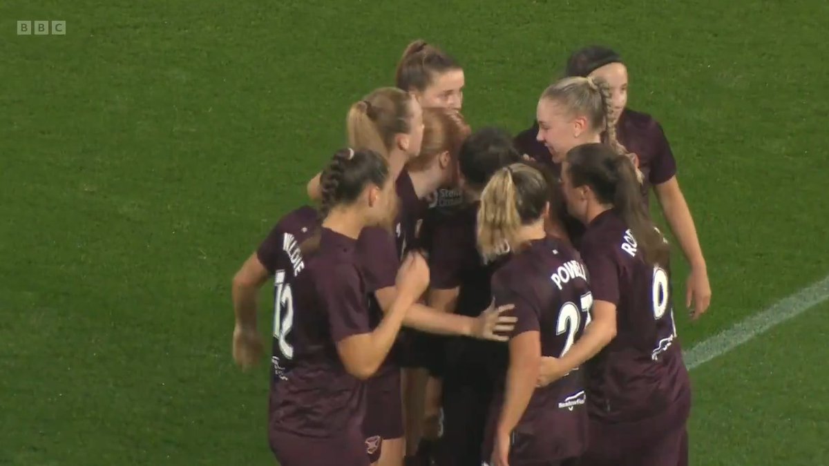 What a goal to open the Edinburgh derby. A stunning strike from Eilidh Shore gives Hearts the lead at Easter Road. ⚽️ Watch on BBC iPlayer and the BBC Sport Scotland website #BBCFootball #SWPL