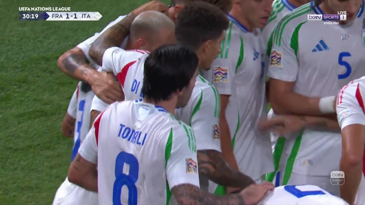 تمريرة خيالية من تونالي إلى دي ماركو يسجل من خلالها المنتخب الإيطالي هدف رائع في شباك فرنسا 😰🇮🇹
