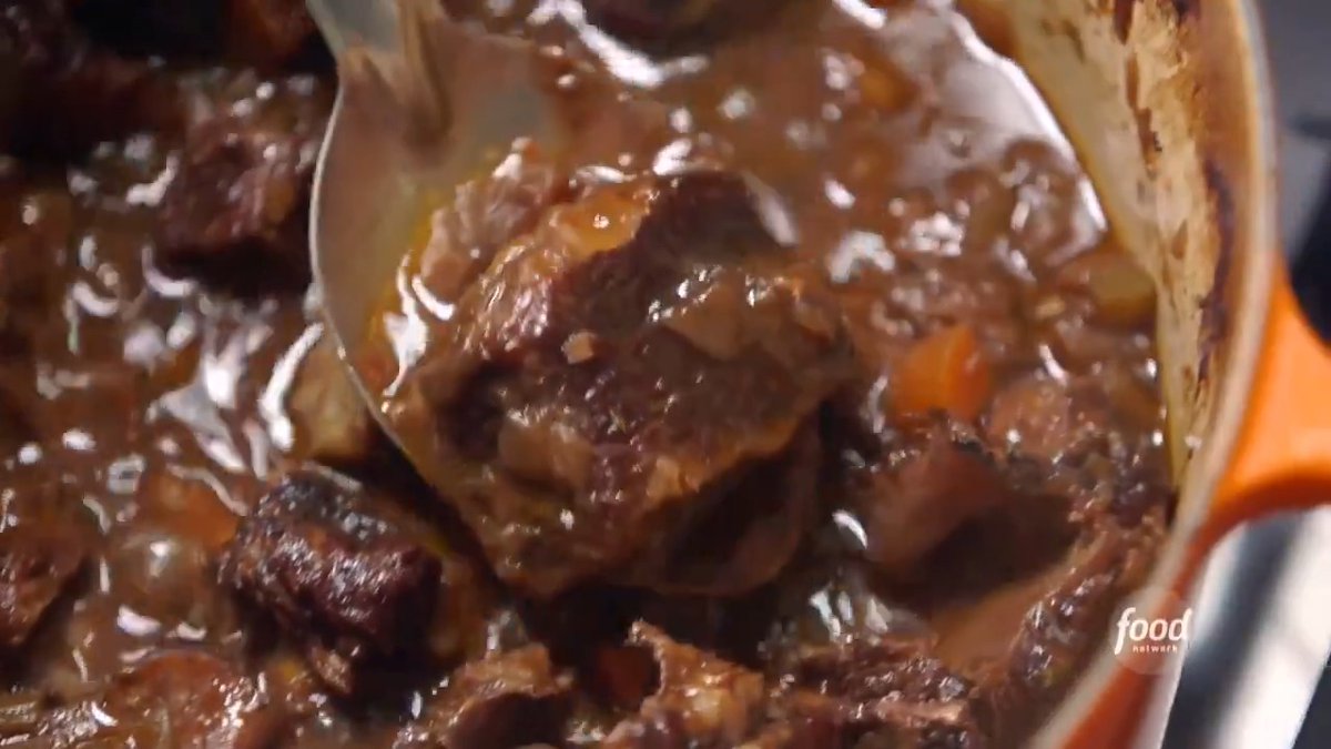 Short ribs are the perfect comforting fall dinner 🍂 Plus, Ina Garten uses her secret weapon ingredient for extra flavor! @StreamOnMax for more #BarefootContessa. #StreamOnMax Get the recipe: