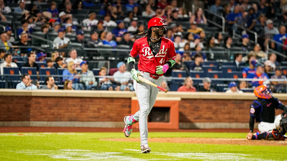 With his 23rd home run, Elly ties the franchise record for most home runs in a season by a switch hitter❗️ Elly De la cruz
