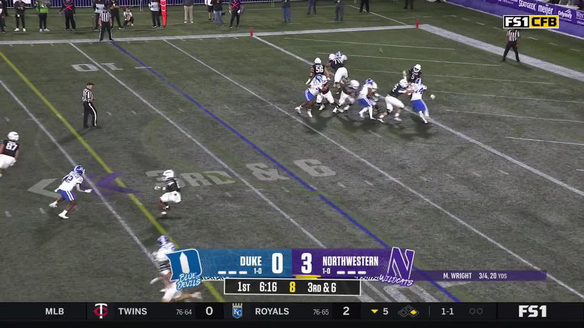 What a play from Terry.Moore! 👀