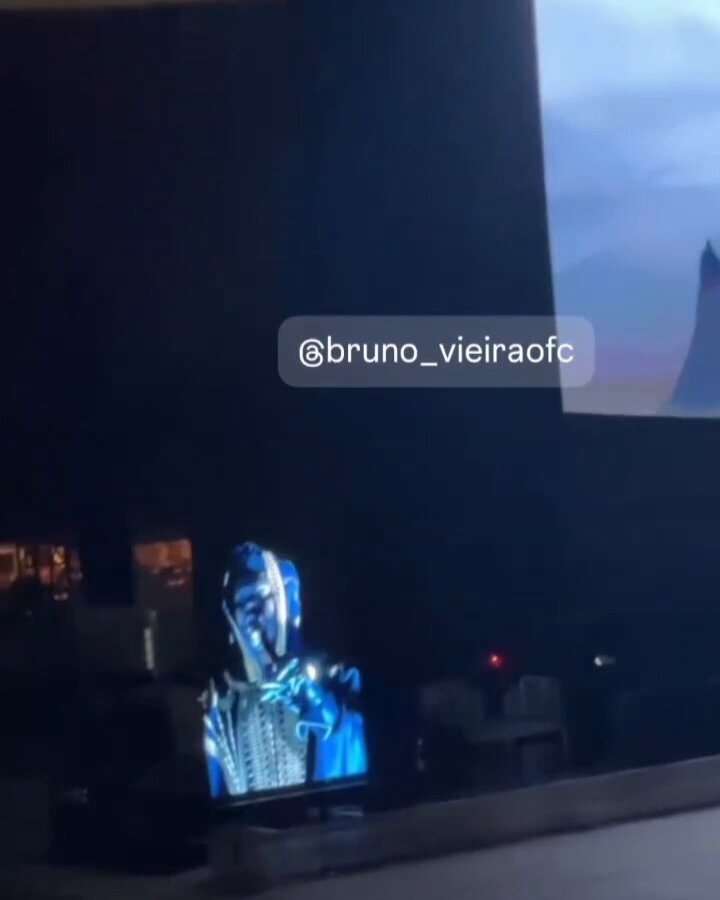 I was just gonna log off but I saw this video of abel rehearsing a few of the new songs omg