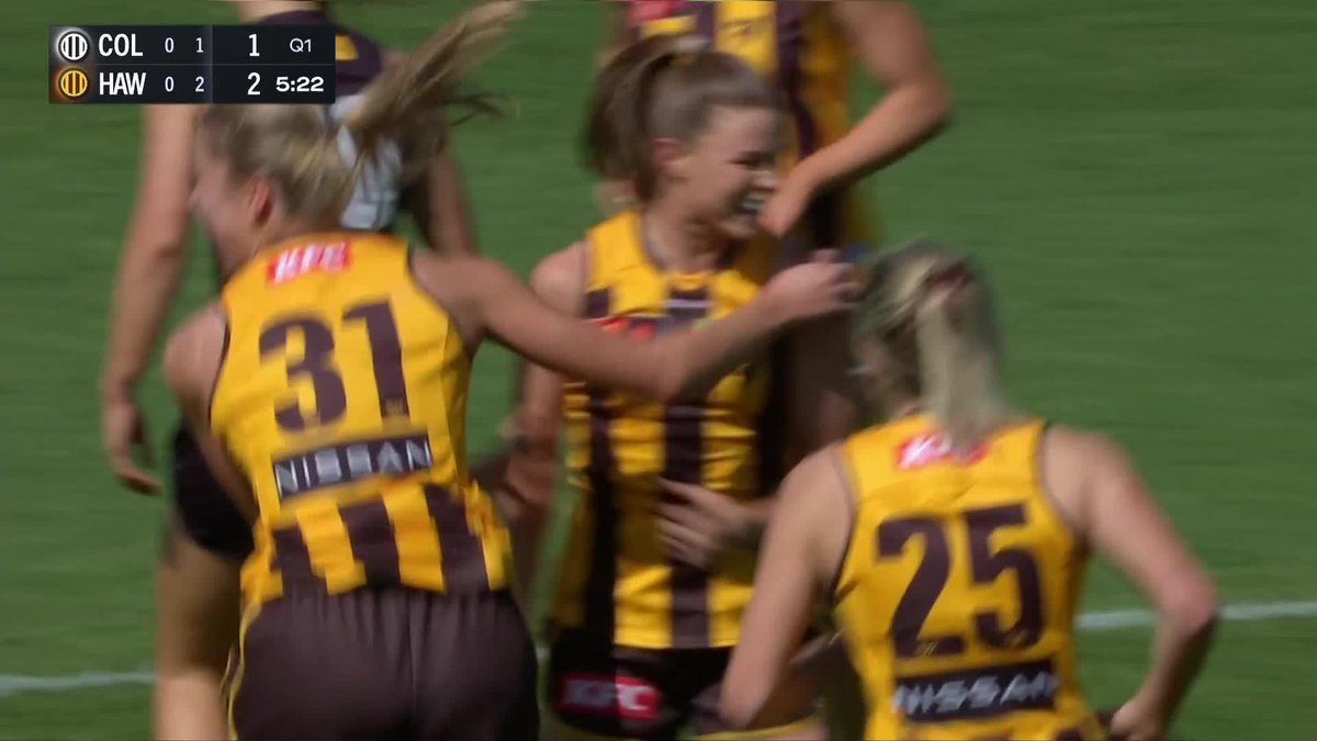 You are kidding, Aileen Gilroy 🤯 #AFLWPiesHawks