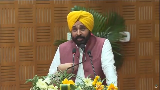 ਅੱਜ ਜਿੰਨੇ ਵੀ ਉਮੀਦਵਾਰਾਂ ਦੀ ਨਿਯੁਕਤੀ ਹੋਈ ਹੈ ਉਹ ਬਿਨਾਂ ਸਿਫਾਰਸ਼ ਅਤੇ ਬਿਨਾਂ ਪੈਸੇ ਦਿੱਤੇ ਹੋਈ ਹੈ… ਮੇਰੀ ਆਪ ਸਭ ਨੂੰ ਬੇਨਤੀ ਹੈ ਕਿ ਅੱਗੇ ਵੀ ਤੁਸੀਂ ਆਪਣੇ ਫ਼ਰਜ਼ ਤਨਦੇਹੀ ਅਤੇ ਇਮਾਨਦਾਰੀ ਨਾਲ ਨਿਭਾਇਓ… ਤੁਹਾਡੇ ਹੀ ਸਾਥ ਨਾਲ ਅਸੀਂ ਪਿਛਲੇ 75 ਸਾਲਾਂ ਤੋਂ ਉਲਝੇ ਇਸ ਤਾਣੇ ਨੂੰ ਠੀਕ ਕਰਾਂਗੇ...