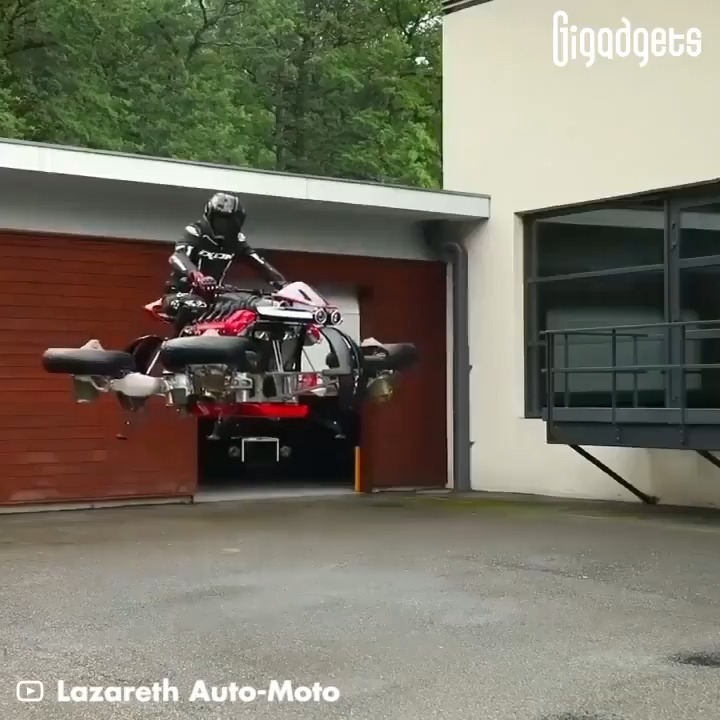 This motorcycle can transform into a hoverbike. Engineers at @lazarethmotors/IG built La Moto Volante 496 flying motorcycle.