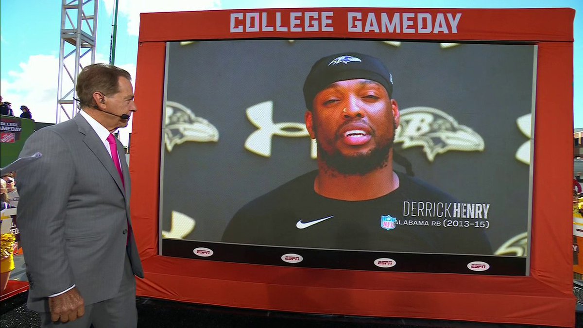 “You’re the goat. … Not only did you make me a better player, you made me a better person as well.” Derrick Henry and former Alabama players thank Coach Saban and congratulate him on the debut of Saban Field at Bryant-Denny Stadium ❤️