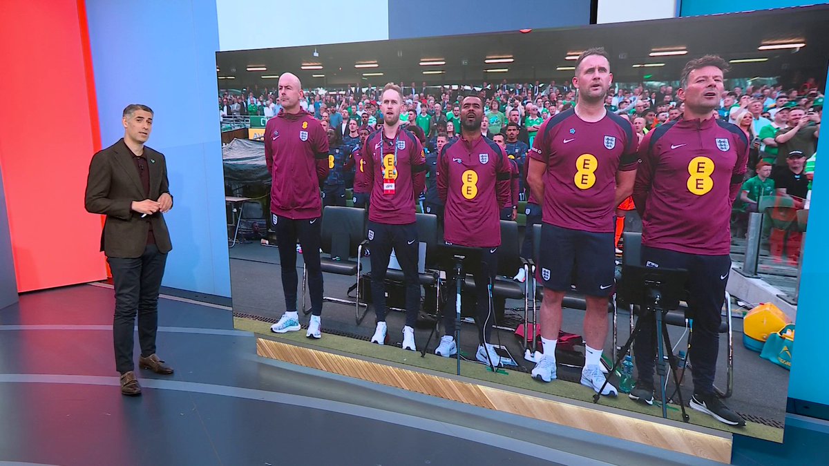 🗣️ "The proudest day of my football career" Lee Carsley has defended his decision not to sing the national anthem and that the discussion over his decision has not affected how he feels following his first game as England interim manager 🏴󠁧󠁢󠁥󠁮󠁧󠁿