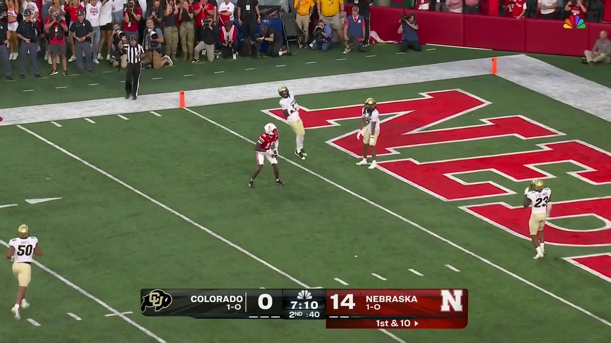 What a THROW by Dylan Raiola 😳 Nebraska Football