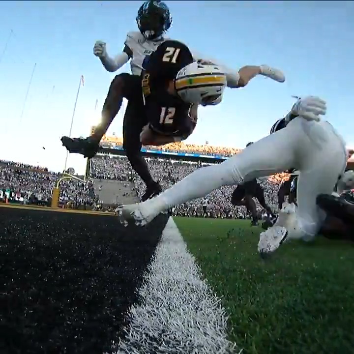 QB1 with the HIGHSTEP &amp; BARREL ROLL for six! 🤯 Mizzou Football x 📺 SEC Network +