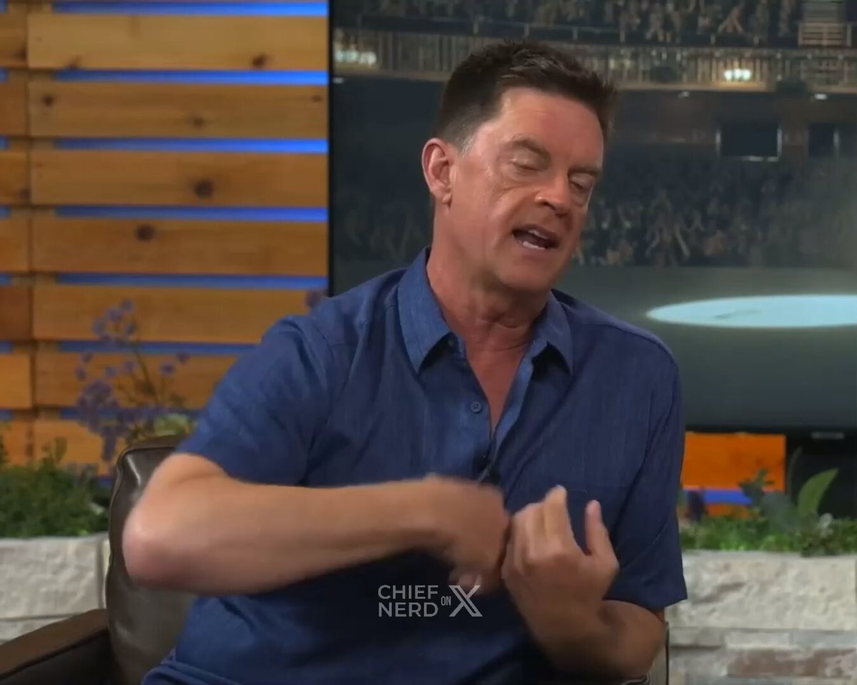 🔥 Jim Breuer Sums Up the Great Awakening Happening Across the World Right Now "Before Trump was President, not many people questioned Hollywood or the news. You trusted everything they said. Everyone trusted all pharmacies, all doctors, everything...All of it is now flopping. Not just in America, across the whole world. No one's taking it seriously anymore. They're losing...I have lots of hope. And I truly believe incredible things are on the way." Jim Breuer Del Bigtree The HighWire Elon Musk Donald J. Trump Robert F. Kennedy Jr