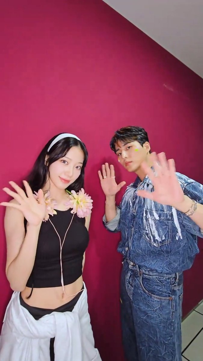 🦊Dadada with #DAY6 #YoungK 🕺 #데이식스 #영케이 ▪️ ▪️ ▪️ #LE_SSERAFIM #르세라핌 #KAZUHA #카즈하 #LE_SSERAFIM_CRAZY ⚡️