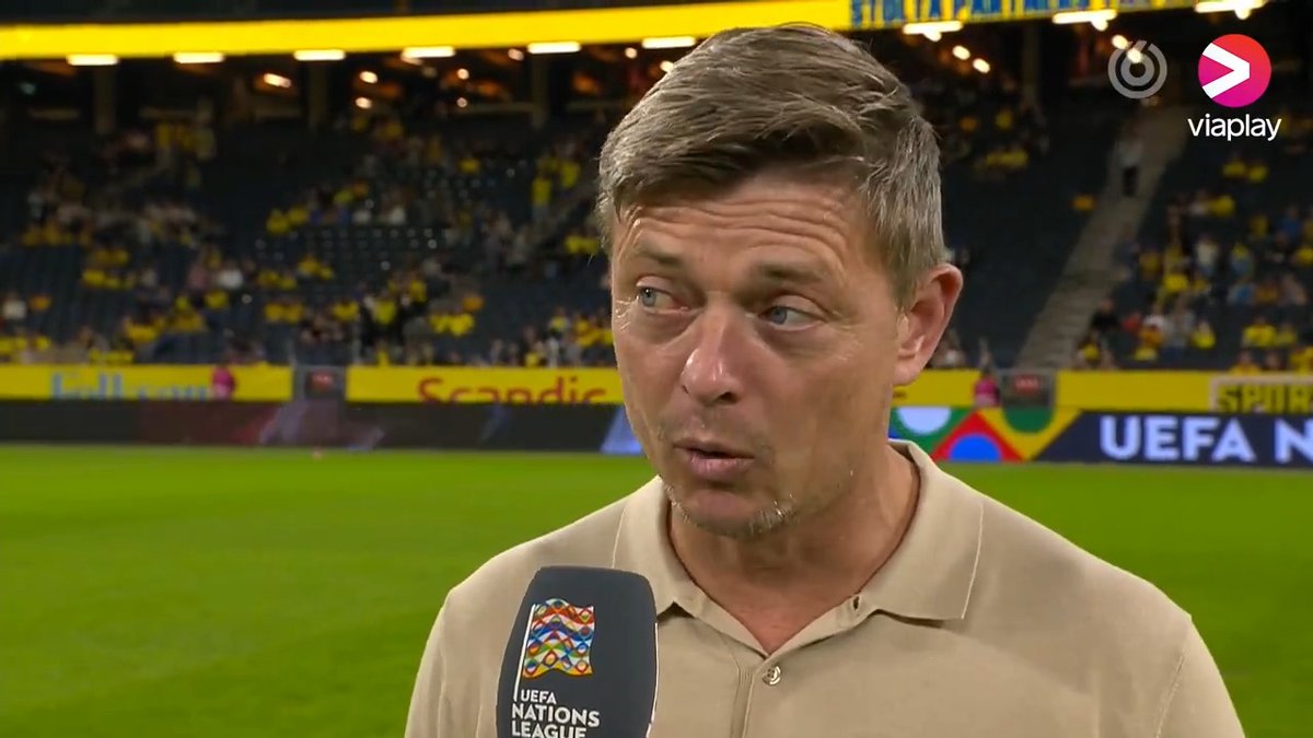 "Vill skapa en samhörighet" Jon Dahl Tomasson får frågor kring situationen med Hugo Larsson efter att han lämnat landslagssamlingen 🇸🇪