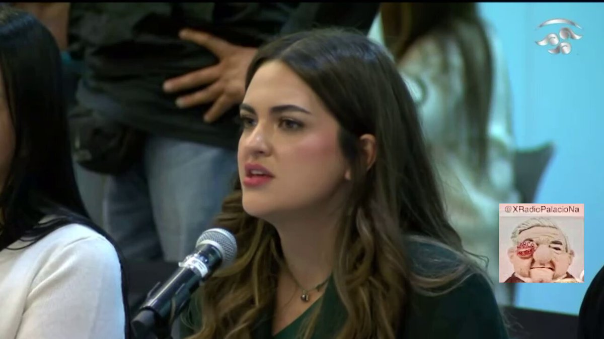 Como siempre, la Andrea Chávez diciendo pendejadas, mintiendo y haciendo su show.