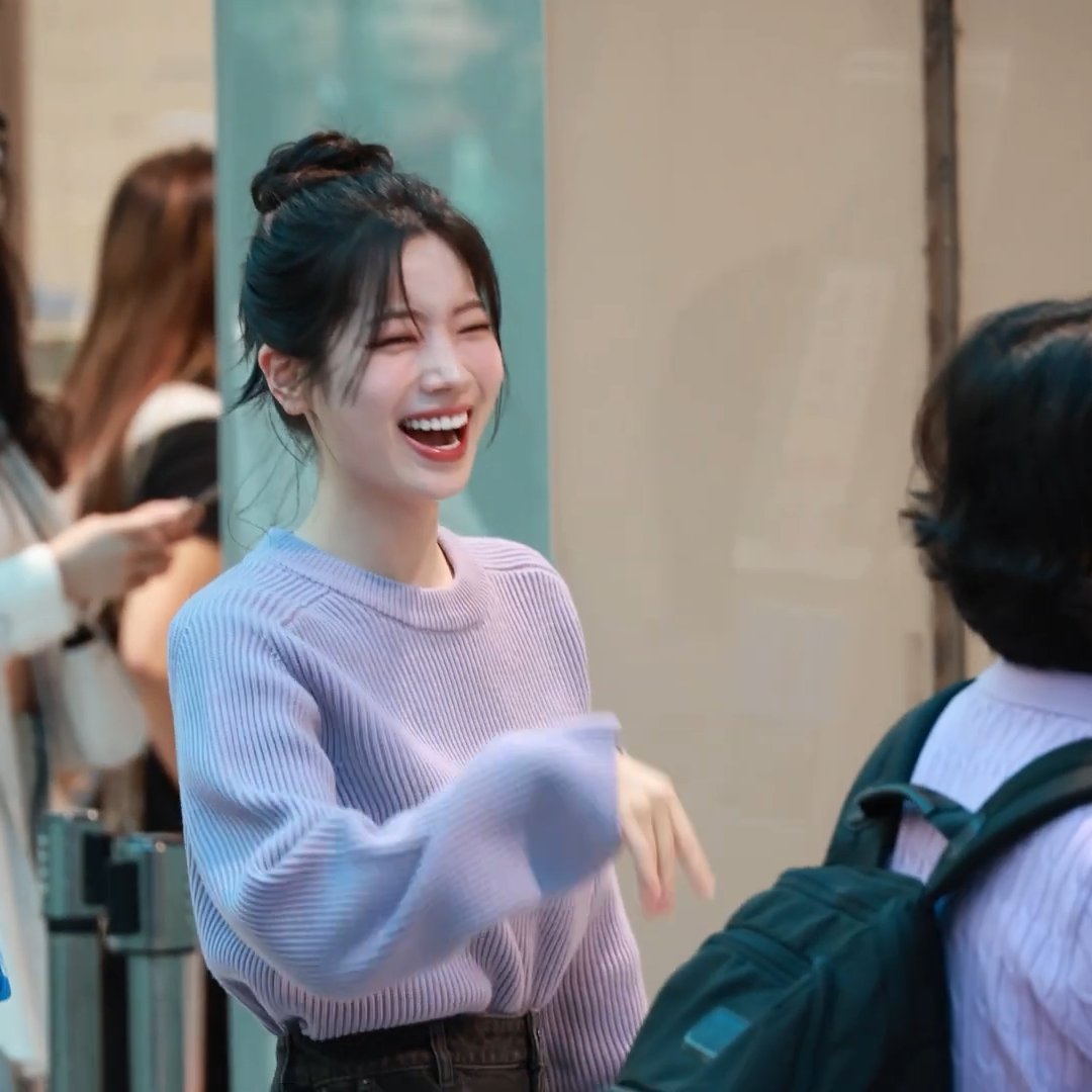 Dahyun playing with ONCEs and getting embarrassed when they started chanting "KIM DAHYUN KIM DAHYUN" in front of everyone 😭