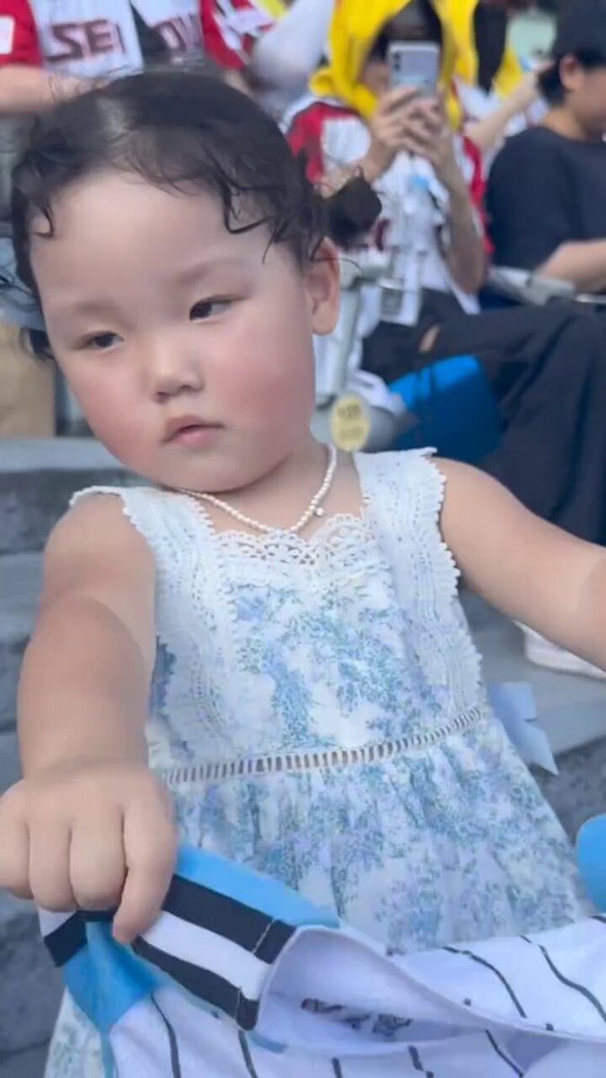 이영삐! 이영삐! 이영삐! 이영삐!