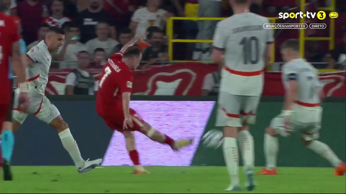 Aktürkoğlu bisou com um golaço ☄️