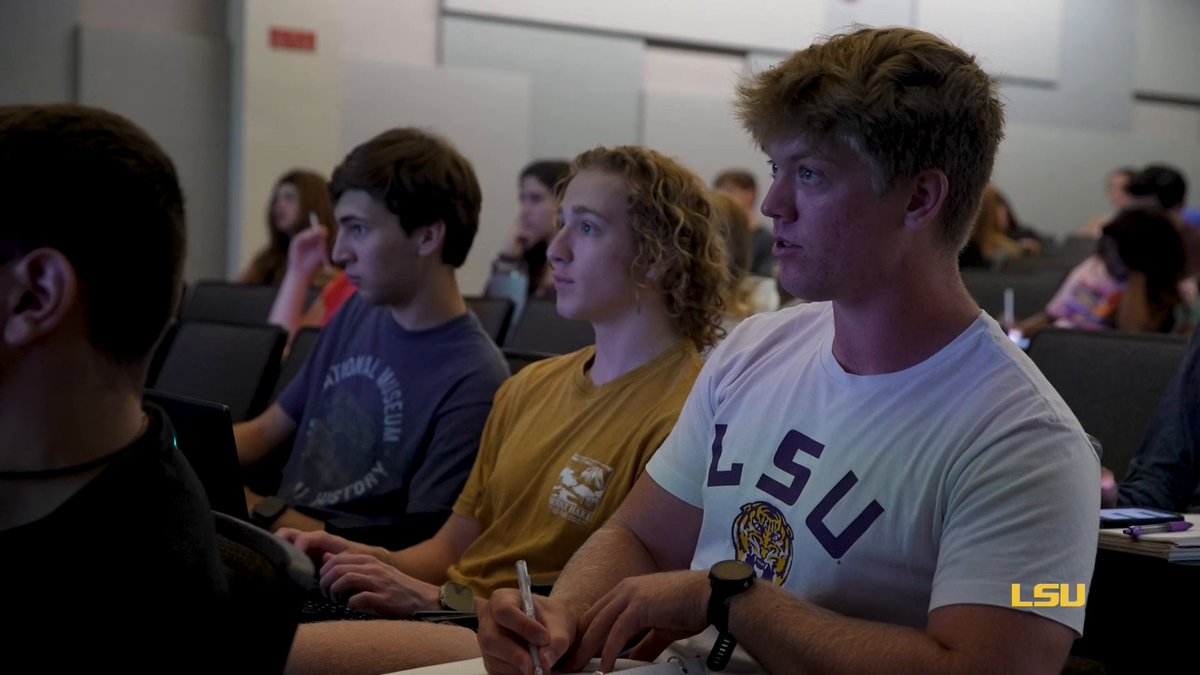 LSU Football’s Jake Davis is striving for excellence on the field and in the classroom 💪 Jake is researching trends in septic patients under LSU Health New Orleans's and Our Lady of the Lake Health's Dr. Bud O’Neal. Read more