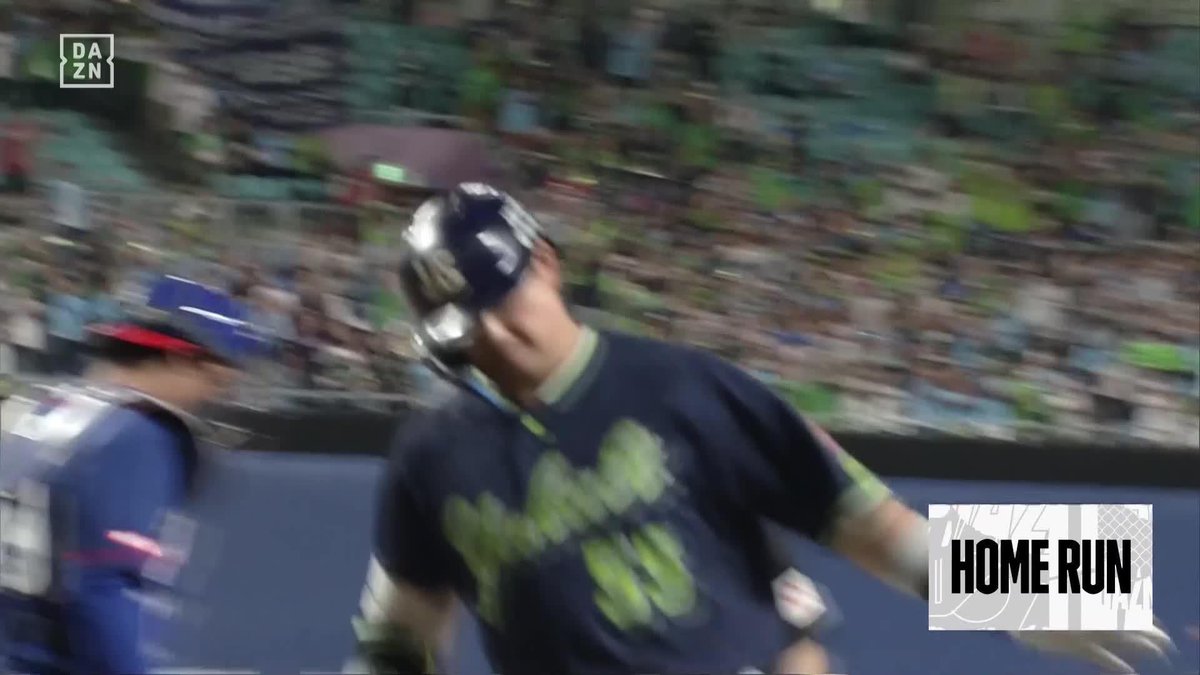 ／ この打球スピード ＼ #村上宗隆 リーグトップの24号ホームラン 弾丸ライナーで飛び込んだ🚀 ⚾プロ野球(2024/9/10) 🆚中日×ヤクルト 📱Live on DAZN #DAZNプロ野球 #swallows