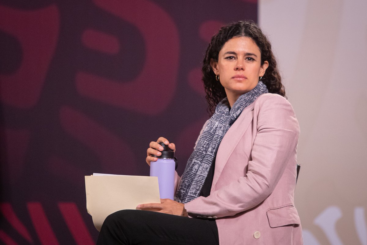Junto al Presidente Andrés Manuel y la Secretaria Rosa Icela Rodríguez Velázquez, informamos las razones que hacen necesaria la reforma al Poder Judicial. ✅ Desmentimos que el Ejecutivo esté interesado en controlar el Poder Judicial. ✅ Expusimos casos de injerencia de ministros en el reciente proceso electoral. ✅ Evidenciamos el nepotismo, así como casos viciados en la selección de jueces. ✅ Exhibimos la ineficiencia del @CJF_Mx para vigilar y castigar el comportamiento de jueces y magistrados. ✅ Presentamos las remuneraciones de las y los ministros de la Suprema Corte, las cuales son violatorias de la Constitución al ser superiores a las del Presidente de México.