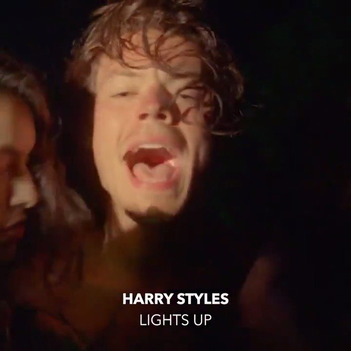 BREAKING NEWS: Harry Styles lights up mv just received a 55 minute standing ovation from me in my bedroom after watching it for the 200th time.