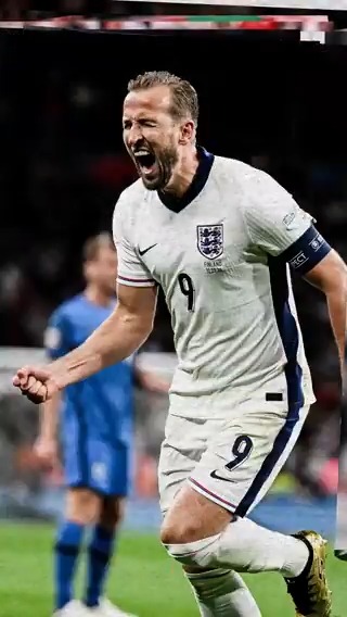 An incredible journey to become the latest #ThreeLions centurion. 🦁 🤍 Harry Kane
