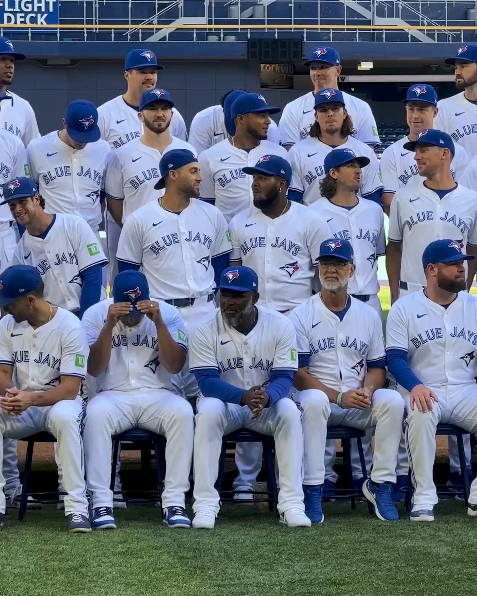 RT If You 💙 These Guys 🤣 Happy #PhotoDay! 📸