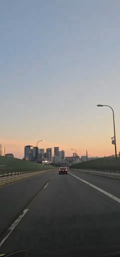Today is the last day that the sun will set in Boston after 7PM in 2024. 🙃