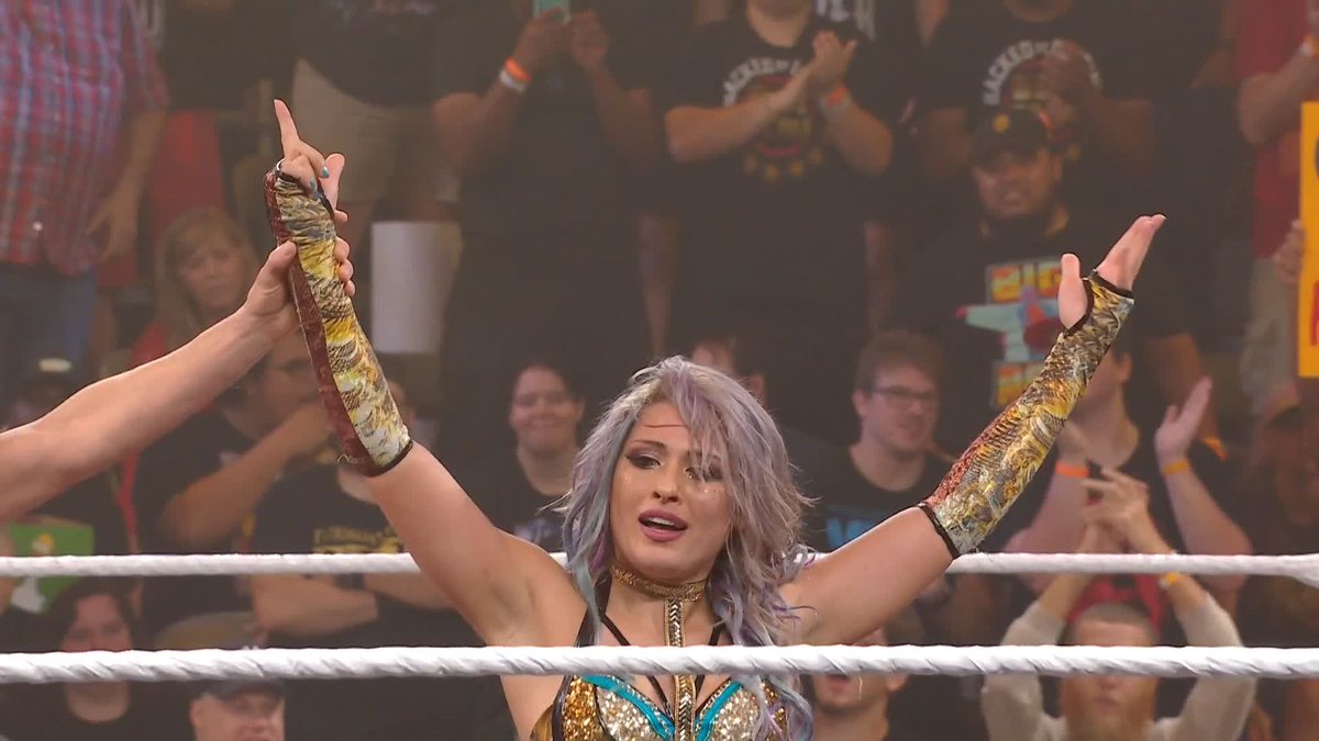 STATEMENT. MADE. Giulia gets the win in her debut! 👊 GIULIA ＝ ジュリア #WWENXT
