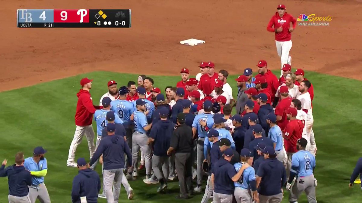 Benches clear as Phillies' Nick Castellanos was HEATED after getting hit by a pitch 😳 (via NBC Sports Philadelphia)