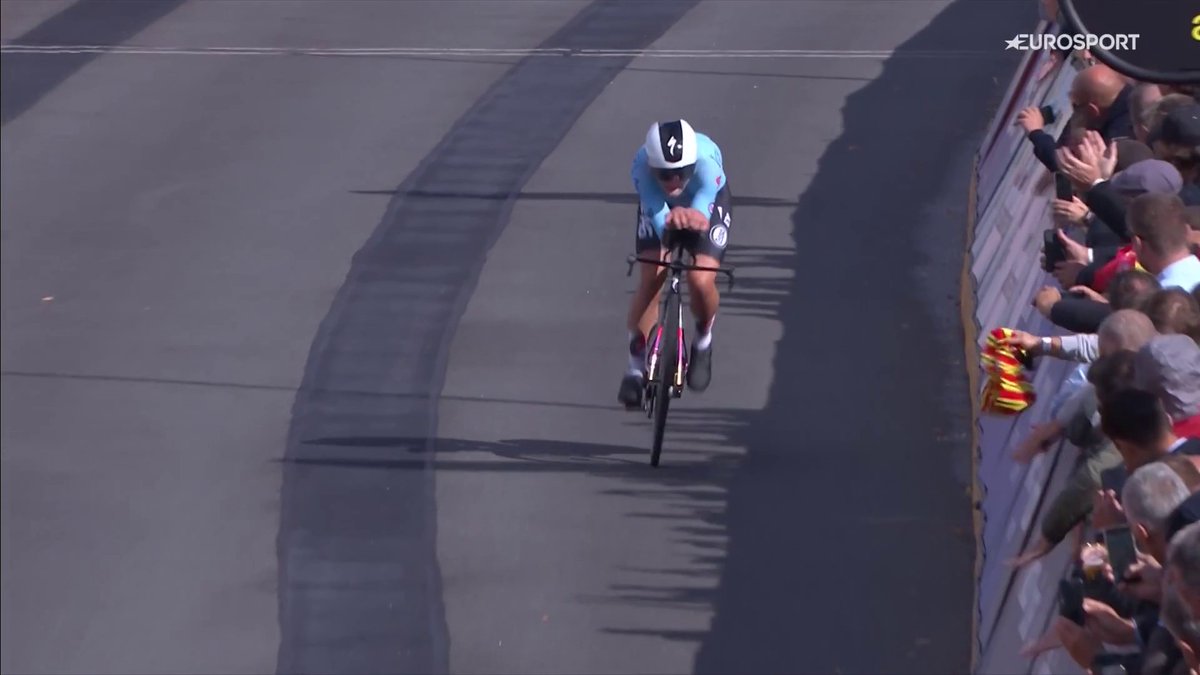 🚴🇧🇪 | Wat kan ze niet? Lotte Kopecky is de Europees kampioen tijdrijden! 🤯🤯 #EuroRoad24 📺 Stream koers op HBO Max