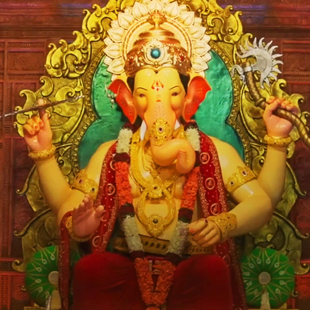 Our beloved Bappa spreading joy in every heart and home! 😇 ✨ Tap the link and feel the divine presence: #GaneshChaturthi #GaneshUtsav2024 #GanpatiBappaMorya #OnlineDarshan #LalbaugChaRaja #ChinchpokliChaChintamani #FortChaRaja #ParelChaRaja #Dagdusheth