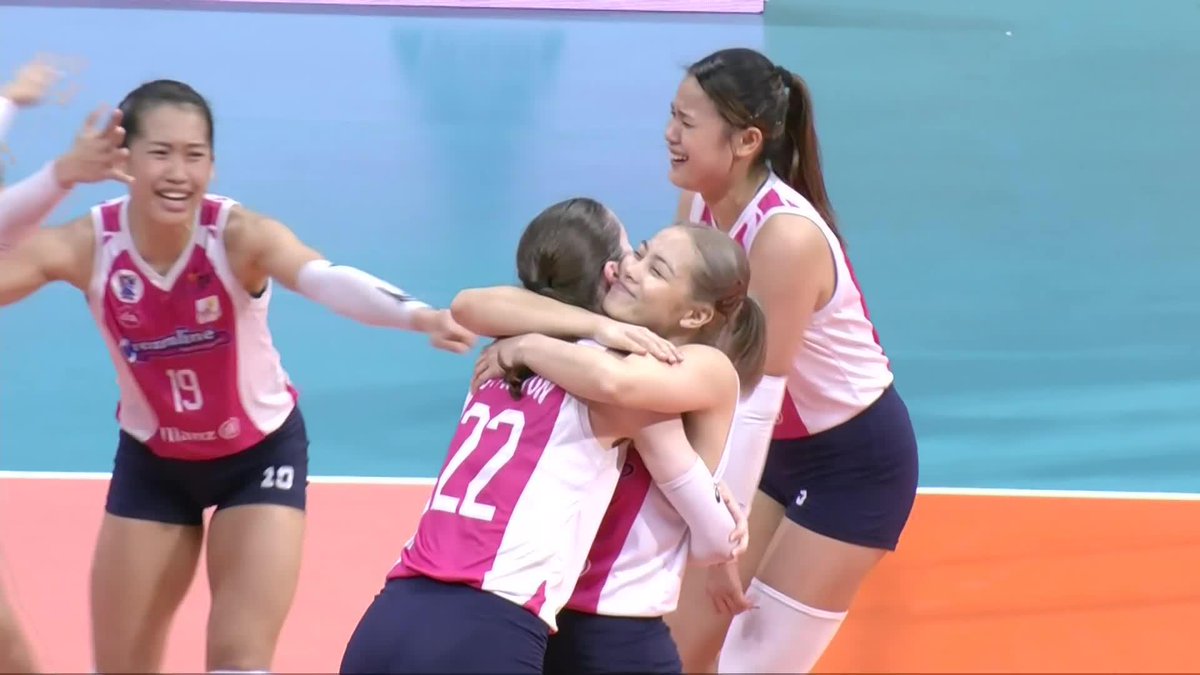 CREAMLINE’S COOL ALAS 🔥 Jema Galanza delivers the championship point for Creamline, and the Cool Smashers complete their grand slam journey after outplaying the Cignal HD Spikers at the 2024 PVL Invitational Conference! #PVL2024 #PVLonOneSports #TheHeartOfVolleyball #OneSports
