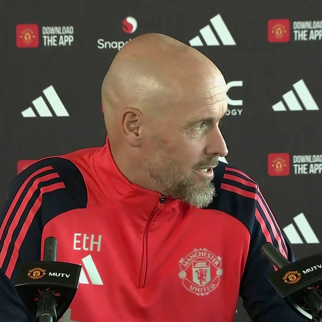 "He's far away from Manchester" 👀 Erik ten Hag responds to Cristiano Ronaldo's comments 🗣