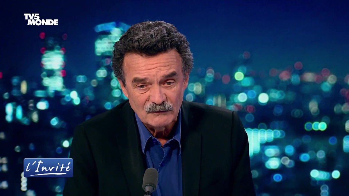 "Face au coup de force de Macron, Lucie Castets devrait proclamer son gouvernement" Edwy Plenel sur @tv5monde pour son nouvel essai "Le jardin et la jungle" Éditions La Découverte #Plenel Mediapart Lucie Castets Jean-Luc Mélenchon #LFI #NFP Parti socialiste #Barnier